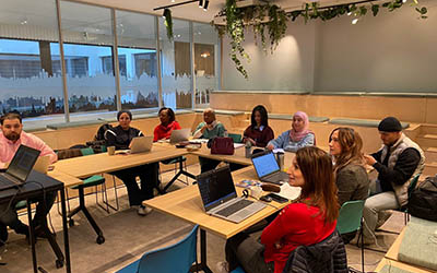 20+ années d’expérience comme vendeurs, directeurs des ventes et formateurs en vente à votre service